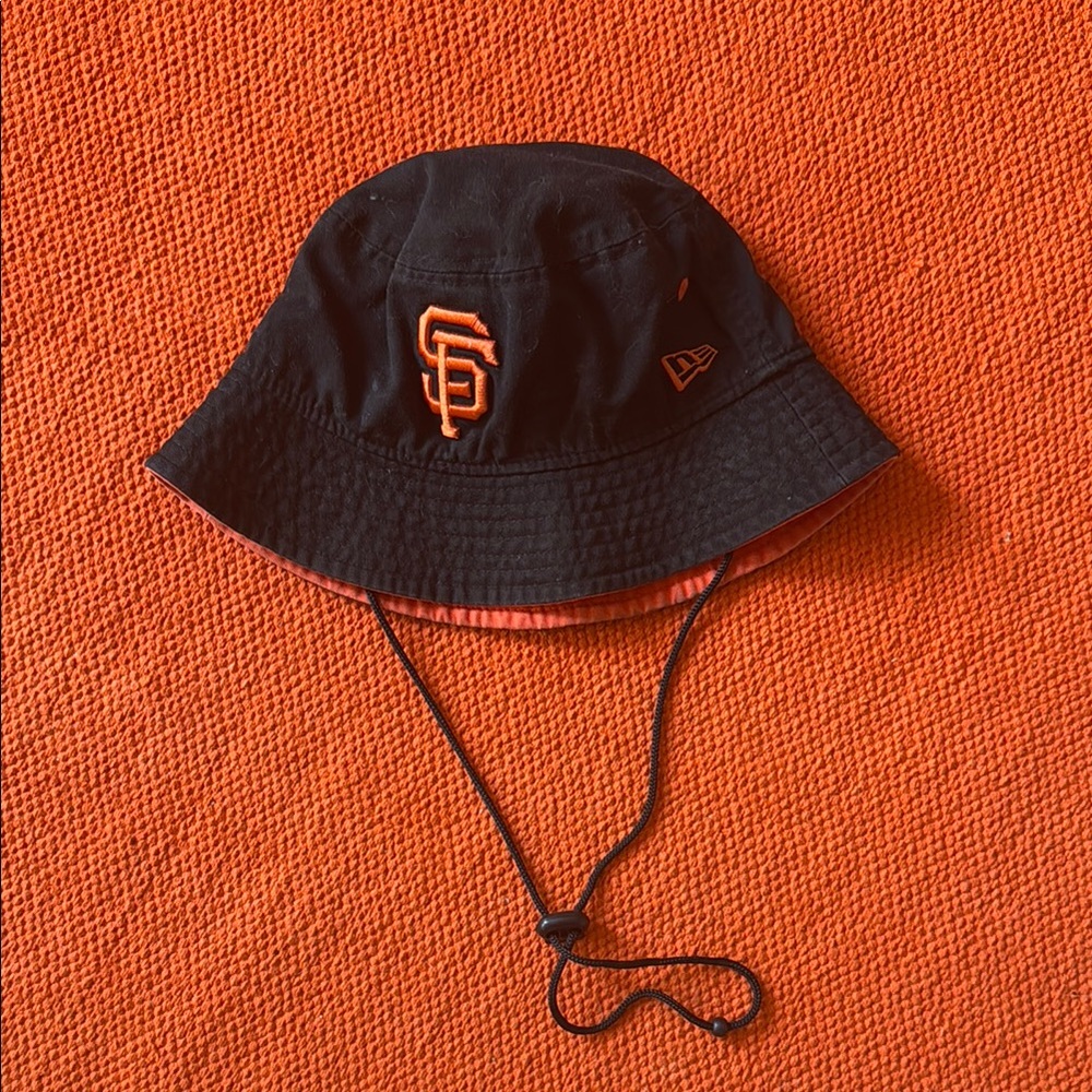 New Era Black and Orange Bucket Hat SF Giants